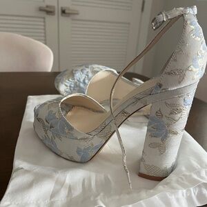 Bella Belle Platform Heels (7.5)